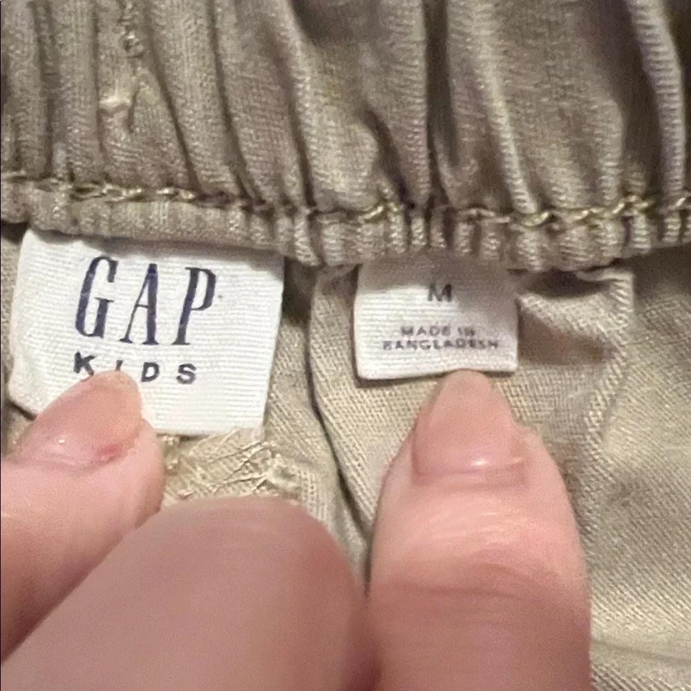 Gap khaki joggers medium 8-9 - Picture 3 of 4